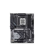 Gigabyte X870 GAMING WIFI6 - Motherboard - ATX - Socket AM5 - AMD X870 Chipsatz - USB4, USB 3.2 Gen 2, USB 3.2 Gen 1, USB-C 3.2 Gen 2x2 - 2.5 Gigabit LAN, Wi-Fi 6, Bluetooth - Onboard-Grafik (CPU erforderlich)